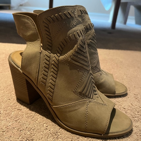 Universal Thread Peep Toe Booties in Tan - Picture 2 of 5